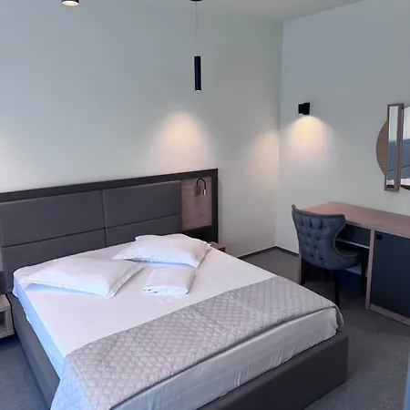 Hotel Eforie Nord מלון אפורי נורד